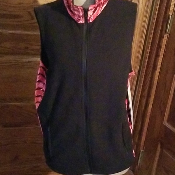 Fancy polartec fleece brand new made in NH - Picture 1 of 8